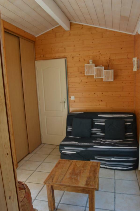 Gite Du Cote De Chez Soann Thairé Exterior foto